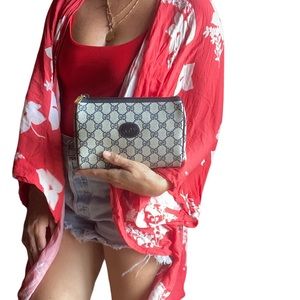 Authentic vintage Gucci clutch monogram GG